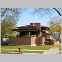 Frederick C. Robie House (1909–10), Chicago, photo Teemu08, Wikipedia.JPG